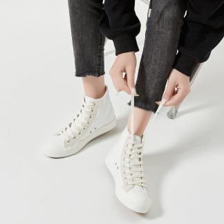 White High-top Canvas Shoes